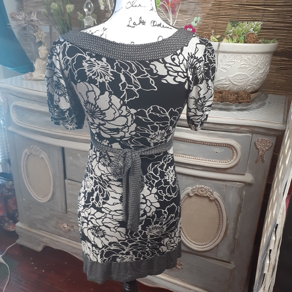 Poetry Black Floral Dress - Picture 2 of 5